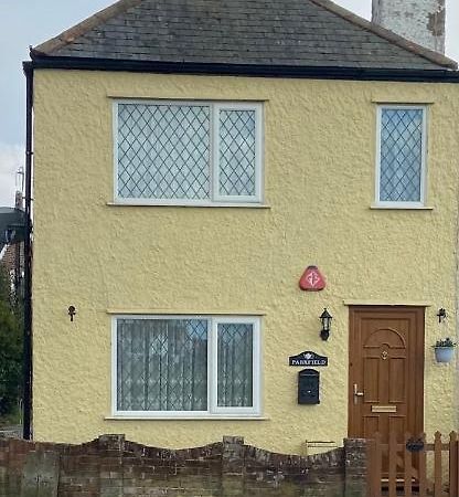 Cosy Cottage Great Bentley Near Station And Shops ภายนอก รูปภาพ