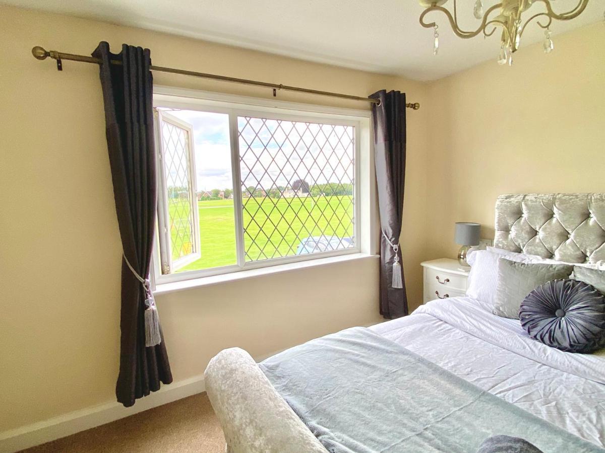 Cosy Cottage Great Bentley Near Station And Shops ภายนอก รูปภาพ