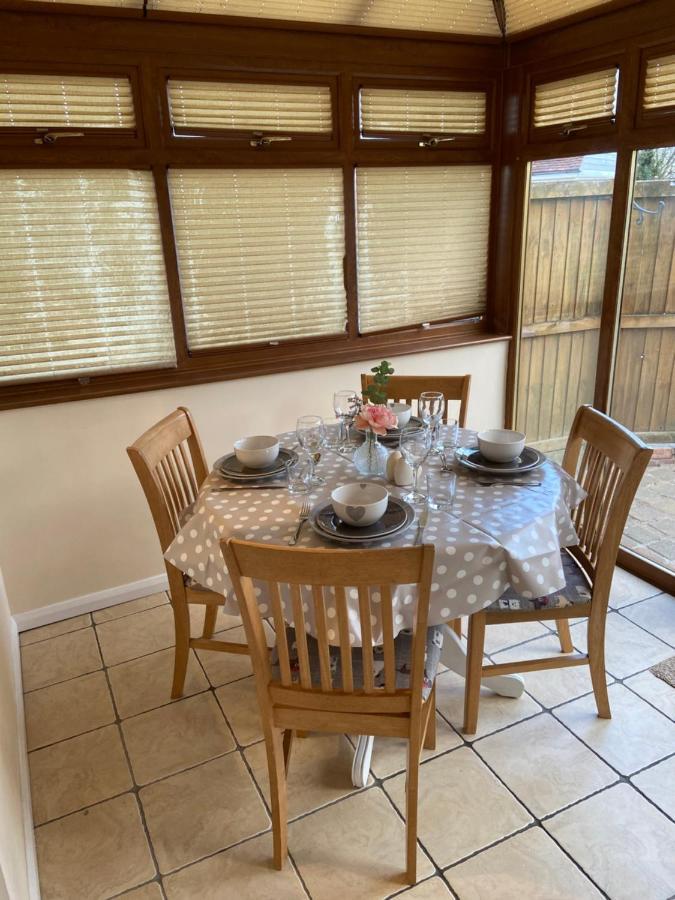 Cosy Cottage Great Bentley Near Station And Shops ภายนอก รูปภาพ